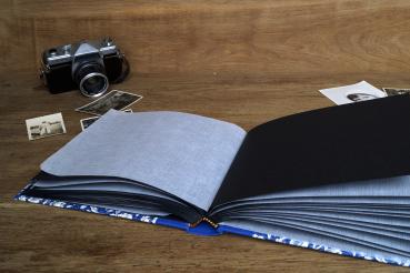 Stylish album with 30 sheets of cardboard, blue cover